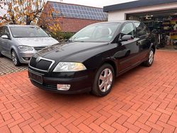 Schwarz Gebraucht 2004 Skoda Octavia Limousine | 2.499 € (Fairer Preis)