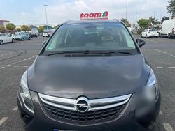 Grau Gebraucht 2016 Opel Zafira Tourer Van / Kleinbus | 5.190 € (Superpreis)