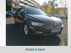 Deep black perleffekt Gebraucht 2024 VW Passat Business Kombi | 30.490 €