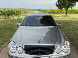 Silber Gebraucht 2004 Mercedes E320 Limousine | 6.000 € (Teuer)