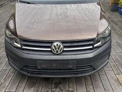 Braun Gebraucht 2018 VW Caddy Maxi Van / Kleinbus | 9.300 € (Guter Preis)