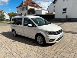 Weiß Gebraucht 2018 VW Caddy Maxi Highline Van / Kleinbus | 20.500 € (Etwas zu teuer)