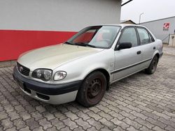 Silber Gebraucht 2001 Toyota Corolla Limousine | 1.499 € (Fairer Preis)