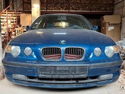 Blau Gebraucht 2002 BMW 318 Compact Kleinwagen | 1.500 € (Fairer Preis)