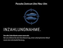 Schwarz Gebraucht 2022 Porsche Macan SUV | 105.154 € (Teuer)