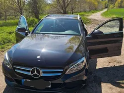 Schwarz Gebraucht 2016 Mercedes C180 Avantgarde Kombi | 14.500 € (Guter Preis)