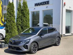 Dolomitgrau metallic Neu 2025 Renault Clio V Techno Kleinwagen | 24.990 € (Fairer Preis)