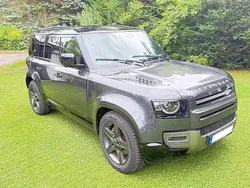 Grau Gebraucht 2021 Land Rover Defender SE Dynamic SUV | 64.500 € (Fairer Preis)