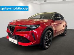 Rot Neu 2025 Alfa Romeo Junior Edizione Speciale SUV | 37.990 € (Fairer Preis)