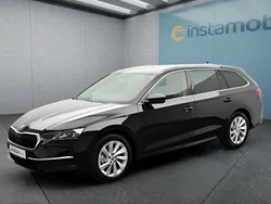 Schwarz Gebraucht 2024 Skoda Octavia Kombi | 30.249 € (Fairer Preis)