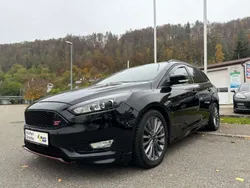 Schwarz Gebraucht 2017 Ford Focus ST-Line Kombi | 16.990 € (Teuer)