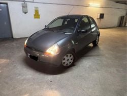 Grau Gebraucht 2005 Ford Ka Basis Kleinwagen | 690 € (Guter Preis)