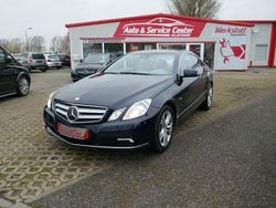 Blau Gebraucht 2010 Mercedes E350 Coupé | 14.670 € (Fairer Preis)