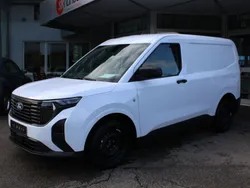 Weiß (frostweiß) Gebraucht 2024 Ford Transit Trend Van | 20.890 € (Fairer Preis)