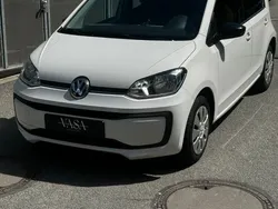 Weiß Gebraucht 2017 VW up! move up! Kleinwagen | 3.990 €