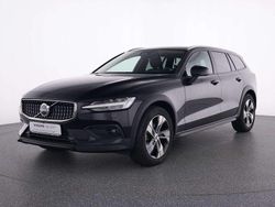 Schwarz Gebraucht 2023 Volvo V60 CC Plus Kombi | 40.890 € (Fairer Preis)