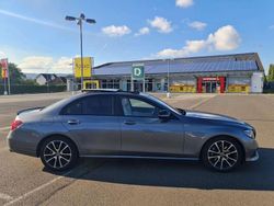 Grau Gebraucht 2018 Mercedes E300 Limousine | 27.900 € (Guter Preis)