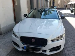 Weiß Gebraucht 2016 Jaguar XE Limousine | 11.300 € (Etwas zu teuer)