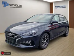 Grau Gebraucht 2023 Hyundai i30 Edition 30 Limousine | 21.990 € (Guter Preis)