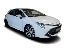 Weiss Gebraucht 2023 Toyota Corolla Team Limousine | 27.349 € (Fairer Preis)