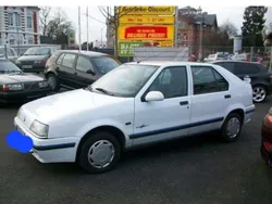 Weiß Gebraucht 1991 Renault 19 R.S. Limousine | 5.950 €