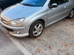 Silber Gebraucht 2005 Peugeot 206 CC Cabrio | 1.299 € (Fairer Preis)