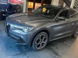 Grau Gebraucht 2018 Alfa Romeo Stelvio Tech Edition SUV | 25.750 € (Guter Preis)