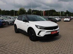 Weiß Gebraucht 2022 Opel Grandland X SUV | 24.930 € (Fairer Preis)