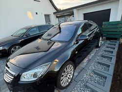 Schwarz Gebraucht 2010 Opel Insignia Kleinwagen | 3.400 € (Guter Preis)