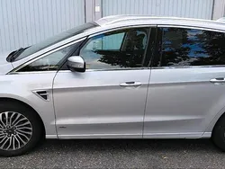 Silber Gebraucht 2020 Ford S-MAX S Van / Kleinbus | 14.000 € (Fairer Preis)