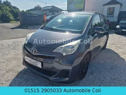 Grau Gebraucht 2012 Toyota Verso-S Life Van / Kleinbus | 3.950 € (Fairer Preis)