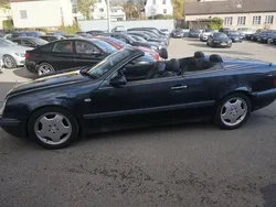 Schwarz metallic Gebraucht 1999 Mercedes CLK320 Elegance Cabrio | 9.950 € (Teuer)