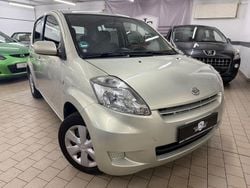 Gelb Gebraucht 2008 Daihatsu Sirion Kleinwagen | 2.690 € (Etwas zu teuer)