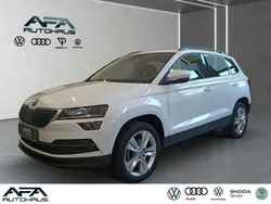 Weiß Gebraucht 2022 Skoda Karoq Style SUV | 24.390 € (Guter Preis)