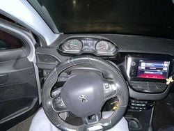 Silber Gebraucht 2016 Peugeot 208 GT-line Kleinwagen | 5.000 € (Guter Preis)