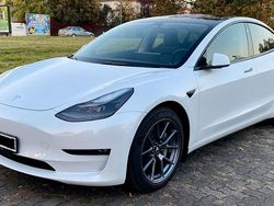 Weiß Gebraucht 2022 Tesla Model 3 Long Range AWD Limousine | 29.800 € (Fairer Preis)