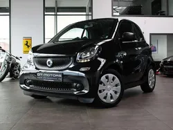 Schwarz Gebraucht 2016 Smart ForTwo Coupé Coupé | 5.900 € (Teuer)