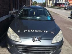 Gebraucht 2005 Peugeot 407 Platinum Kombi | 1.500 € (Etwas zu teuer)