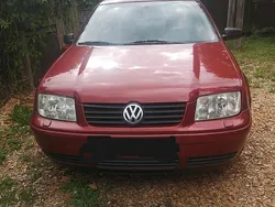 Rot Gebraucht 1998 VW Bora Limousine | 2.290 €