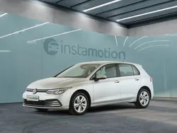Silber Gebraucht 2020 VW Golf VIII Life Limousine | 14.920 € (Fairer Preis)