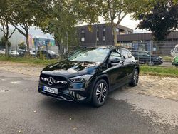 Schwarz Gebraucht 2024 Mercedes GLA220 Progressive SUV | 51.590 €