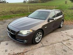 Braun Gebraucht 2013 BMW 520 Kombi | 10.000 € (Guter Preis)