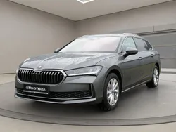 Graphite grey Gebraucht 2024 Skoda Superb Selection Kombi | 33.950 € (Fairer Preis)