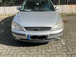 Grau Gebraucht 2001 Ford Mondeo Limousine | 600 € (Guter Preis)