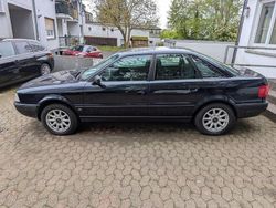 Dunkelblauschwarz metallik Gebraucht 1994 Audi 80 Comfort Limousine | 2.990 €