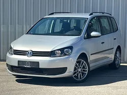 Silber Gebraucht 2011 VW Touran Trendline Van / Kleinbus | 6.450 € (Fairer Preis)