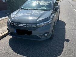 Grau Gebraucht 2024 Dacia Sandero Journey Kleinwagen | 16.300 € (Superpreis)