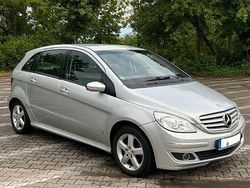 Silber Gebraucht 2005 Mercedes B150 Van / Kleinbus | 5.990 € (Etwas zu teuer)