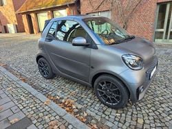Grau Gebraucht 2021 Smart ForTwo Electric Drive Brabus Cabrio | 14.950 € (Fairer Preis)