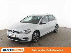 Weiß Gebraucht 2017 VW Golf Sound Limousine | 12.470 € (Guter Preis)